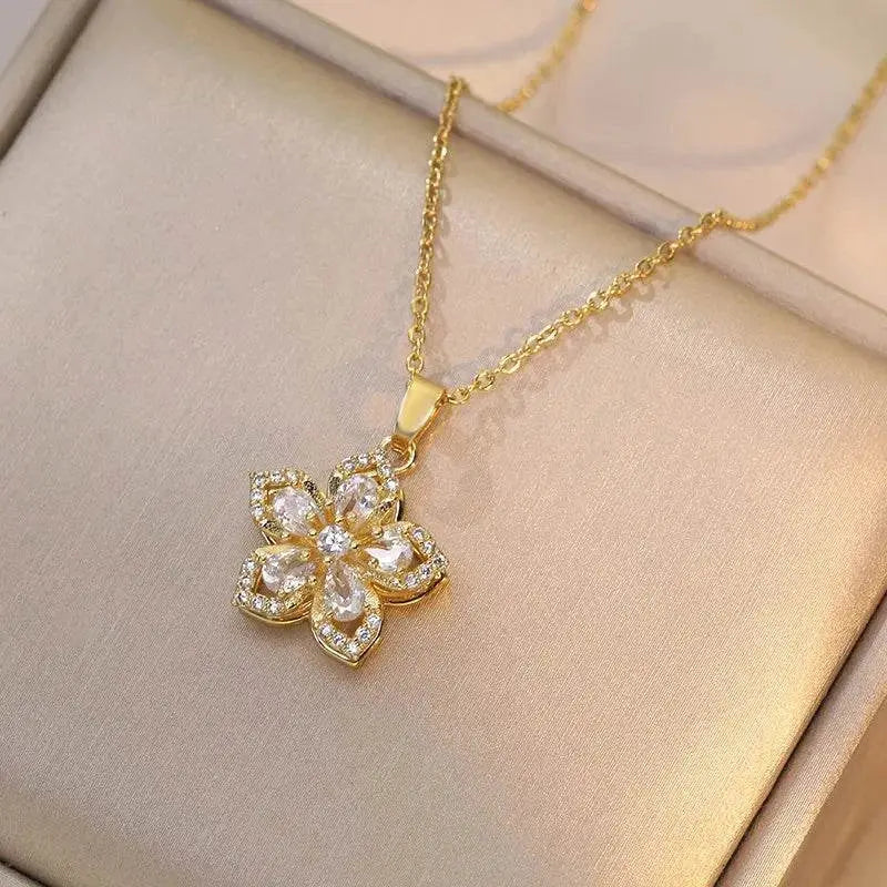 Light Luxury Spin Zircon Flower Pendant Necklace Gold My Store