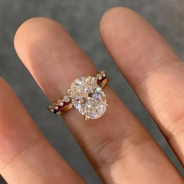 Aurellia Oval Solitaire Set White Gold