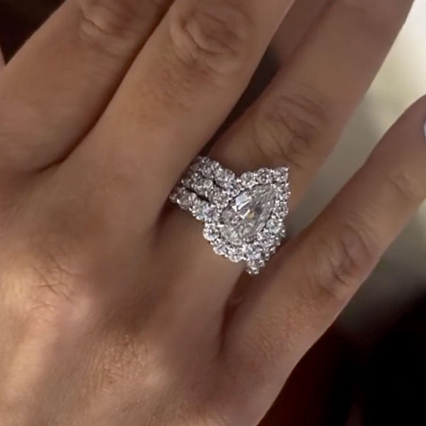 Aurellia Pear Halo 3PC Set Yellow Gold