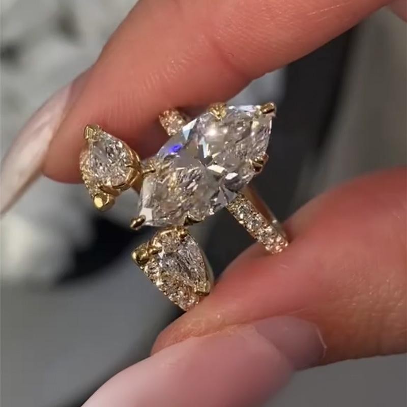 Aurellia Marquise Insert Wedding Set Yellow Gold