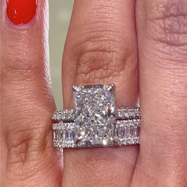 Aurellia Elongated Radiant Emerald Band Set White Gold