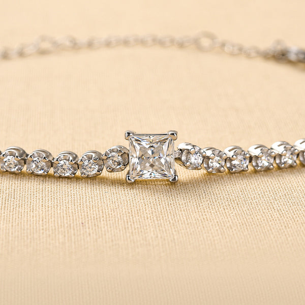 Aurellia Moissanite Princess Bracelet White Gold
