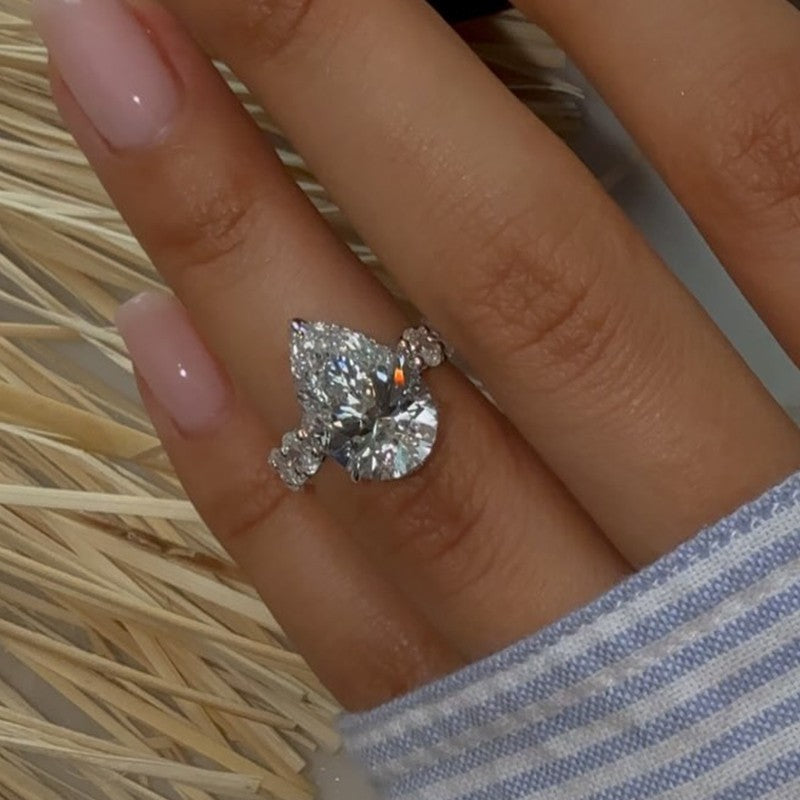 Aurellia Luxe Pear Ring White Gold