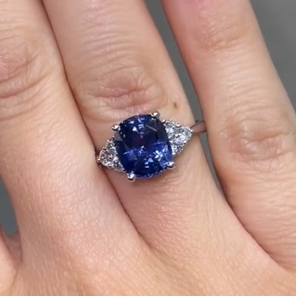 Aurellia Cushion Side Stone Ring Yellow Gold