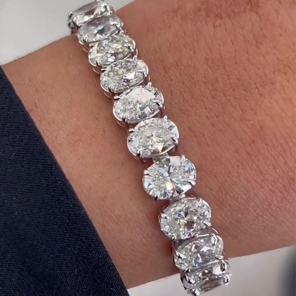 Aurellia Oval Luxe Bracelet Yellow Gold