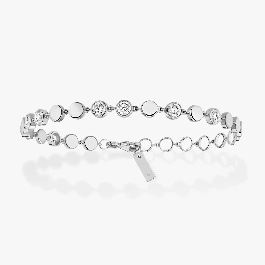 A bracelet resembling a stars