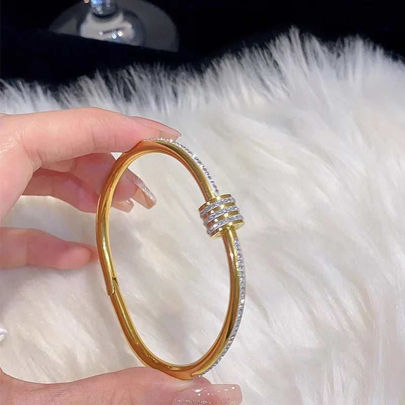 Elegant 8-piece Stainless Steel Bracelet