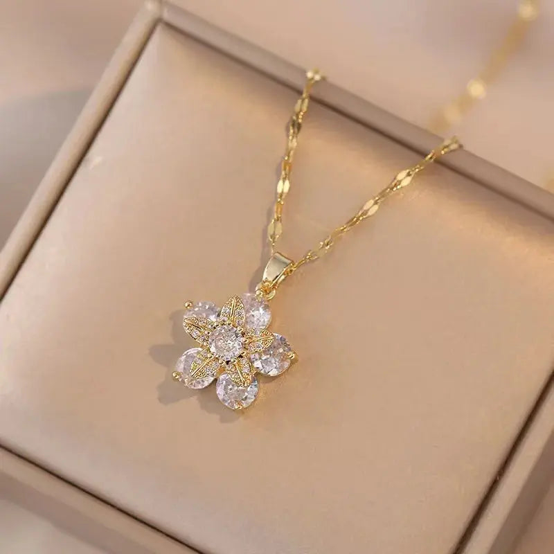 Light Luxury Spin Zircon Flower Pendant Necklace Gold My Store