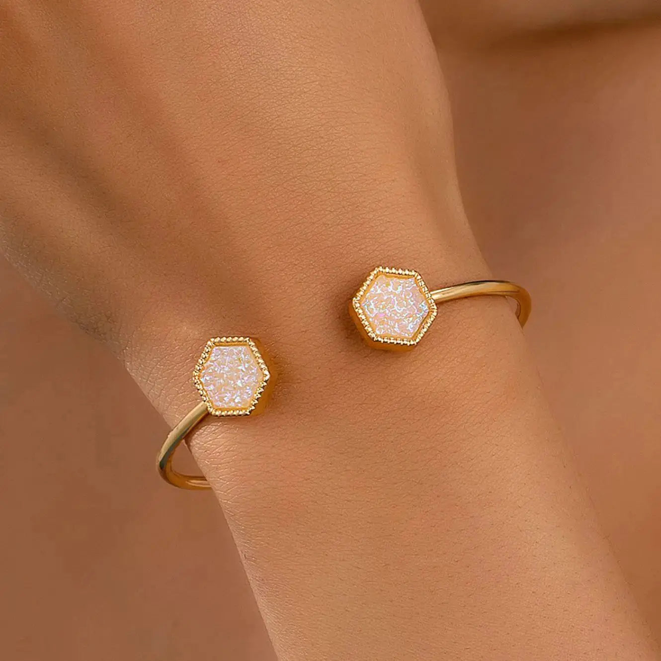 Women fashion open adjustable bracelet with geometric resin inlay on wrist