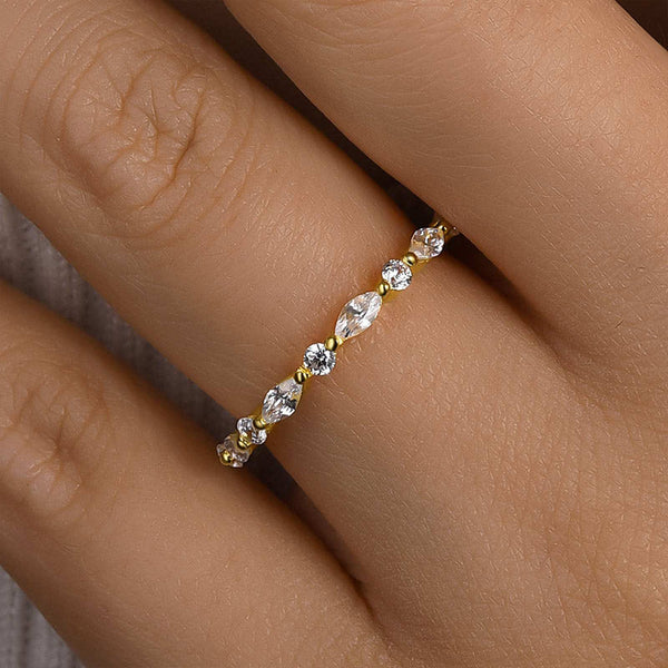 Aurellia Marquise Band Yellow Gold