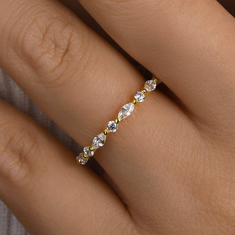 Aurellia Marquise Band Yellow Gold